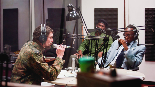 milo_raus_theaterstueck_hate_radio_als_film@1x
